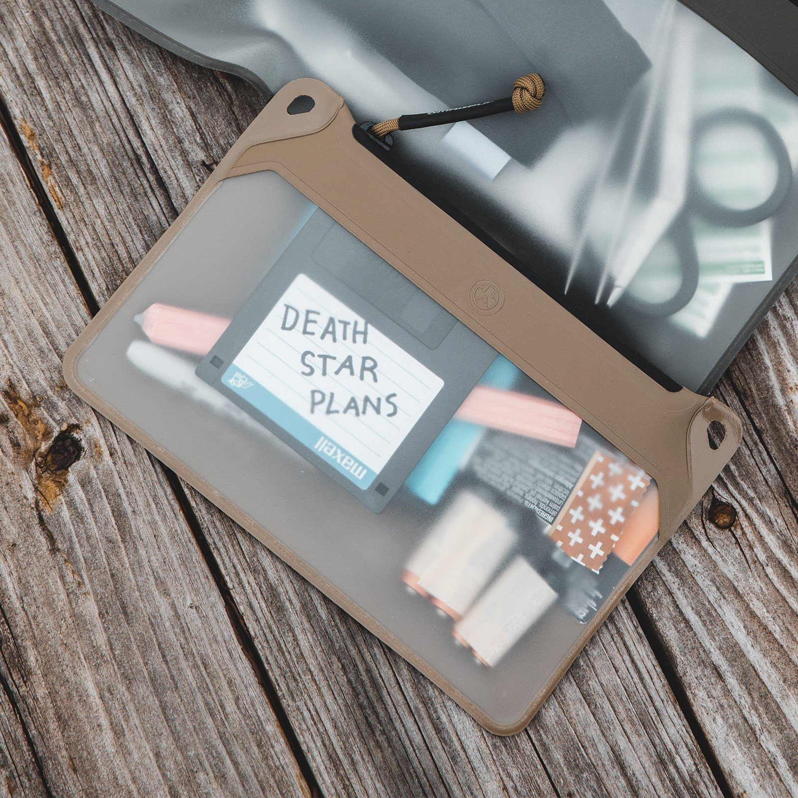 Supplies - Storage - Pouches - Magpul DAKA Window Pouch, Small (6x9")